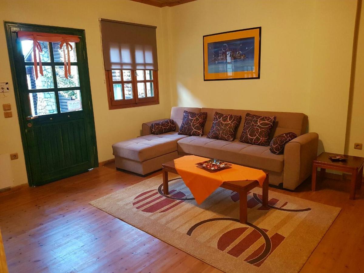 Villa House On The Mountain à Eptálofos Extérieur photo